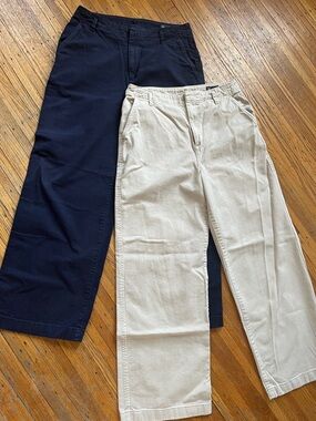 Gap size 10 loose khakis (2pairs)